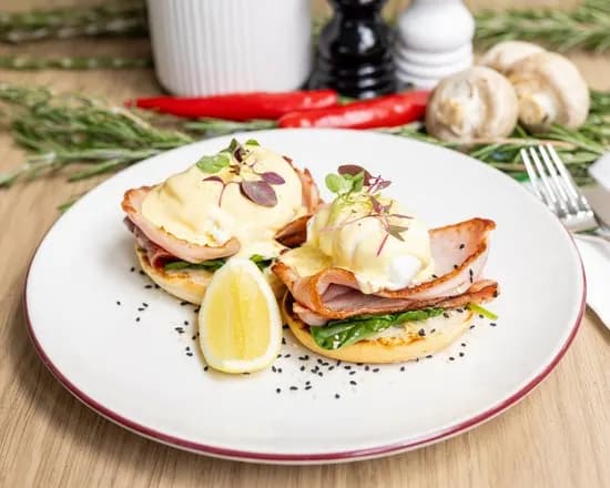 Egg Benedict at Milano Cafe Bar Newstead